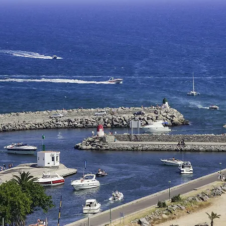 Modern In Empuriabrava With Beach Nearby Apartment Castello  D'Empuries